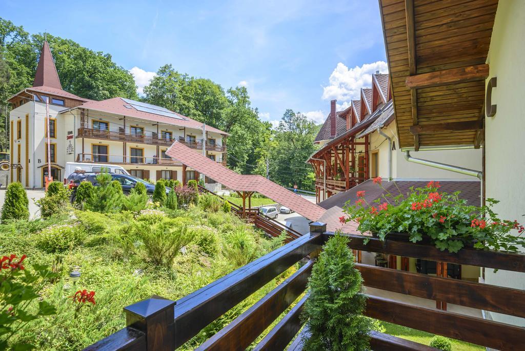 Hotel Szeifert Sovata Exteriör bild
